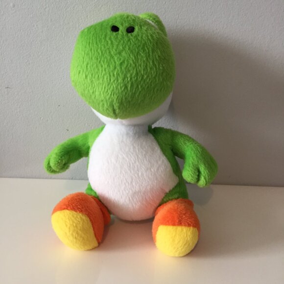 Super Mario Bros Yoshi stuffed toy - Picture 2 of 5